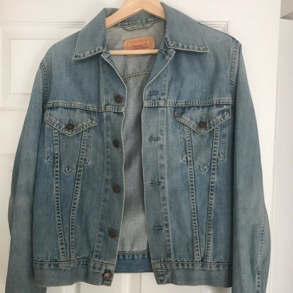 Levi's denim jacket size M